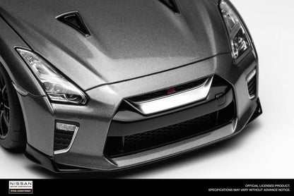 Motorhelix 1:18 Nissan GT-R (R35) Track Edition Engineered by NISMO 2020 (3 Colors)