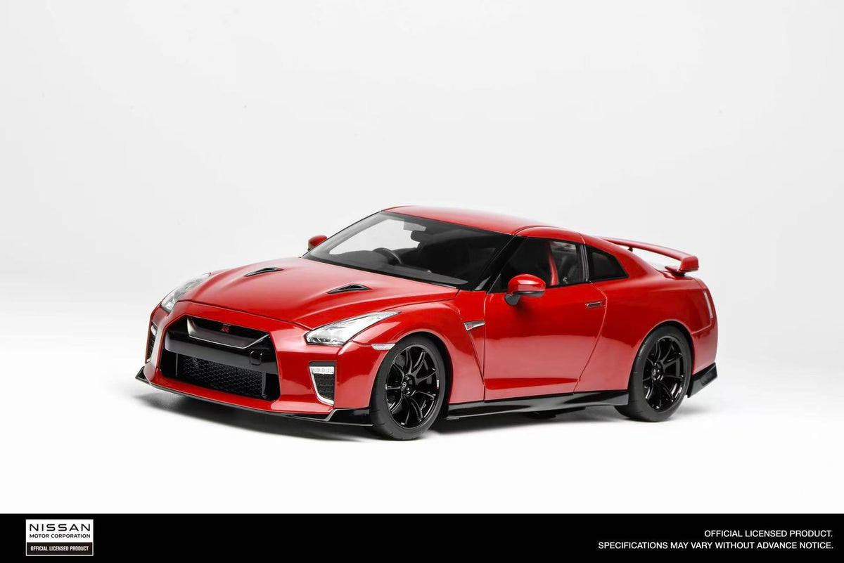 Motorhelix 1:18 Nissan GT-R (R35) Track Edition Engineered by NISMO 2020 (3 Colors)