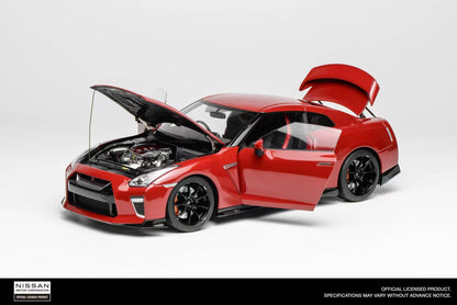 Motorhelix 1:18 Nissan GT-R (R35) Track Edition Engineered by NISMO 2020 (3 Colors)
