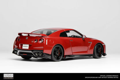 Motorhelix 1:18 Nissan GT-R (R35) Track Edition Engineered by NISMO 2020 (3 Colors)