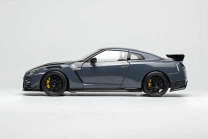 Motorhelix 1:18 Nissan GT-R NISMO (R35) Special Edition 2022 (3 Colors)