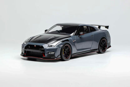 Motorhelix 1:18 Nissan GT-R NISMO (R35) Special Edition 2022 (3 Colors)