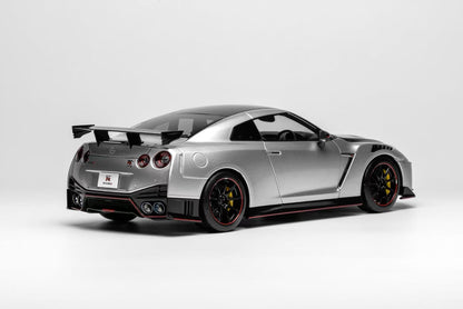 Motorhelix 1:18 Nissan GT-R NISMO (R35) Special Edition 2022 (3 Colors)