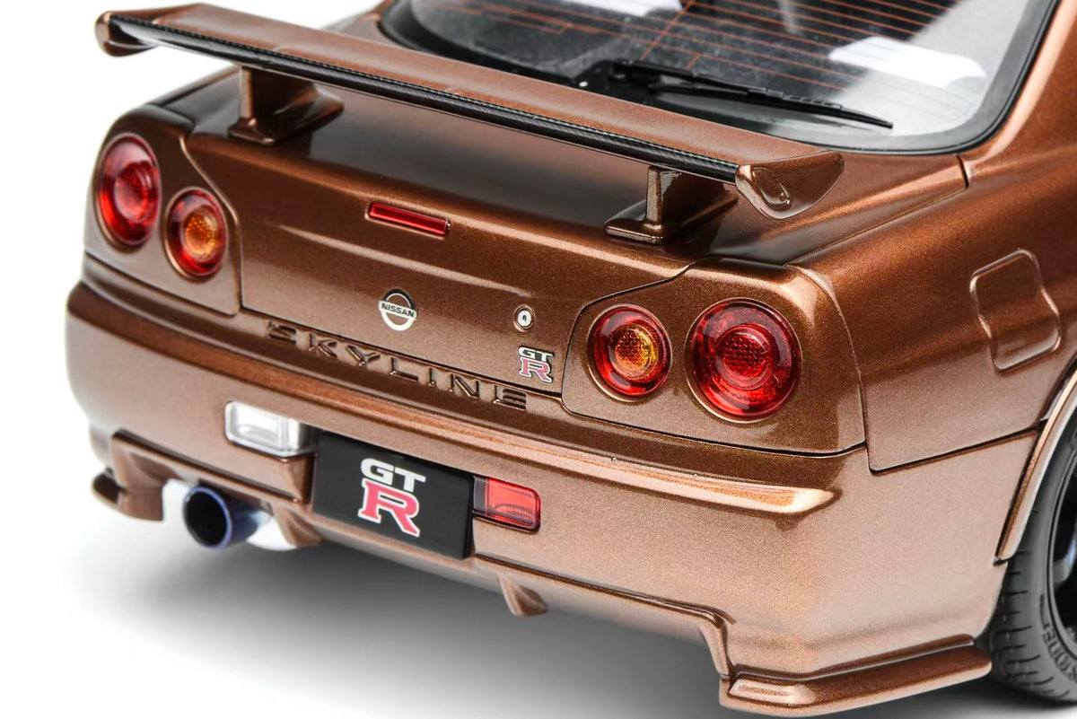 Motorhelix 1:18 Nissan Skyline GT-R (R34) CUSTOMIZED VERSION