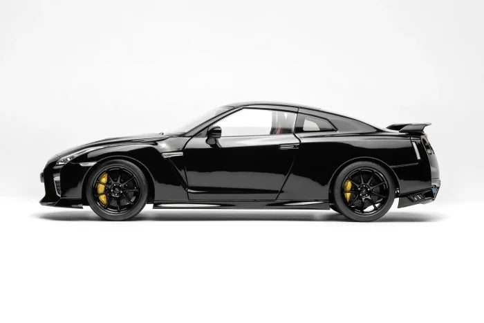 MOTORHELIX 1:18 Nissan GT-R (R35) Track Edition Engineered by NISMO T-Spec 2022 M83506/M83519