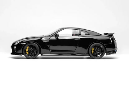 MOTORHELIX 1:18 Nissan GT-R (R35) Track Edition Engineered by NISMO T-Spec 2022 M83506/M83519