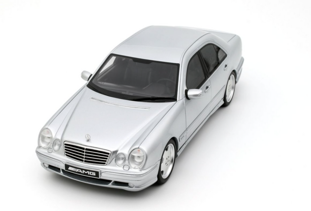 [Preorder] OttO 1:18 MERCEDES-BENZ E55 AMG W210 BRILLIANT SILVER 744 2001 OT459