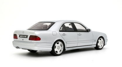 [Preorder] OttO 1:18 MERCEDES-BENZ E55 AMG W210 BRILLIANT SILVER 744 2001 OT459