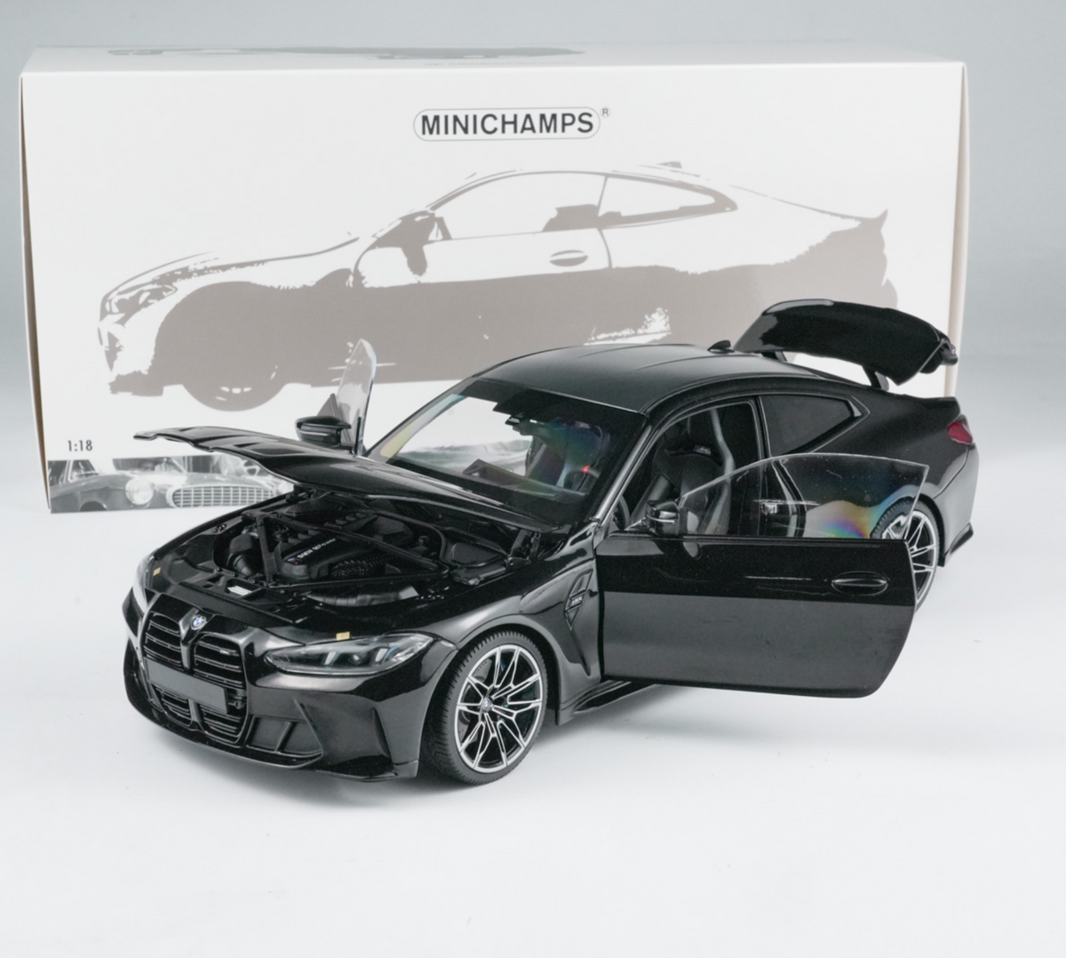 MINICHAMPS 1:18 BMW M4 - 2024 - BLACK METALLIC  110020141