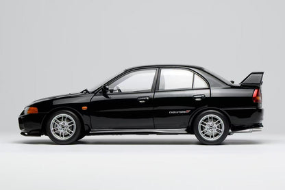 MOTORHELIX 1:18 Mitsubishi Lancer Evolution IV - Pirens Pearl Black M84002