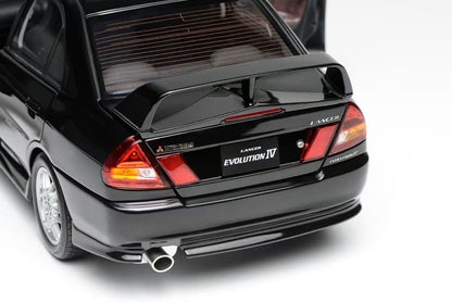 MOTORHELIX 1:18 Mitsubishi Lancer Evolution IV - Pirens Pearl Black M84002