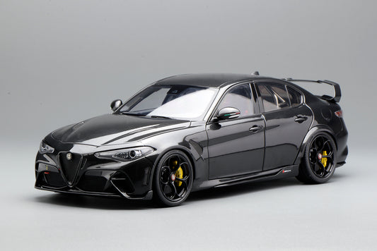 Motorhelix 1:18 Alfa Romeo Giulia GTAm Carbon Edition M89013