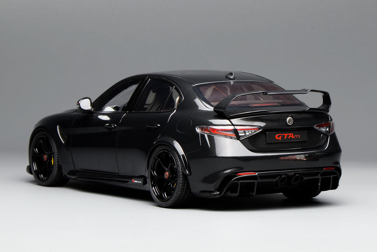 Motorhelix 1:18 Alfa Romeo Giulia GTAm Carbon Edition M89013
