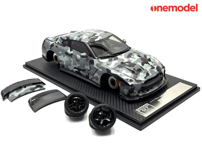 One Model 1:18 GTR R35 Custom Edition (5 Colours)