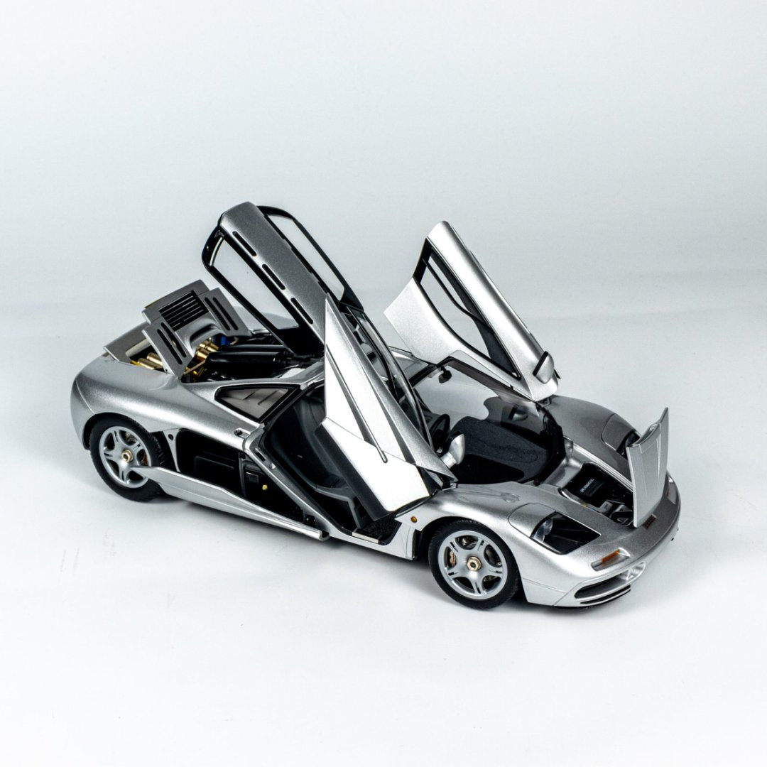LCD 1:18 McLaren F1 XP5 Silver LCD18014-SI