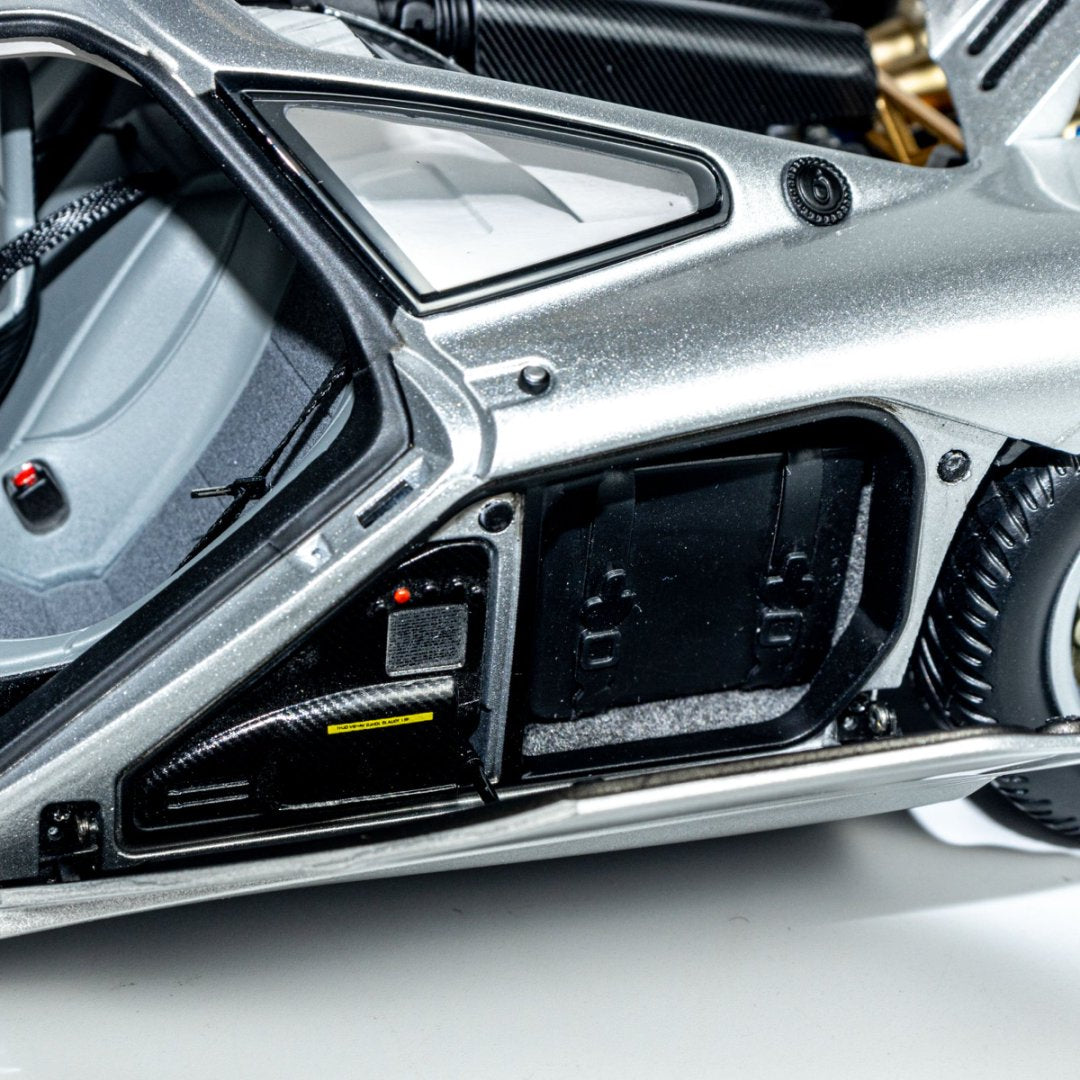 LCD 1:18 McLaren F1 XP5 Silver LCD18014-SI