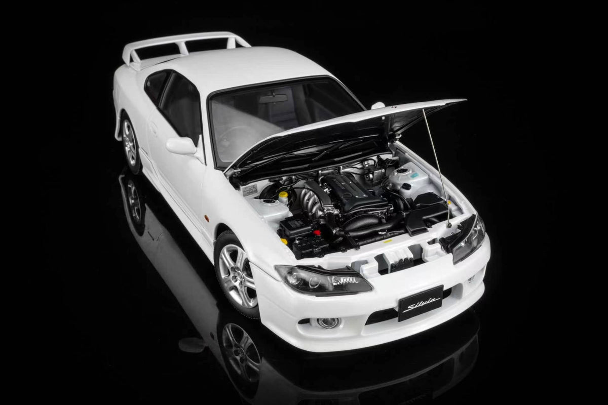 [Preorder] MOTORHELIX 1:18 Nissan Silvia S15 Spec-R Aero 1999 (3 Colours)