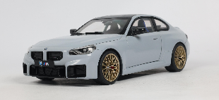 [Preorder] Solido 1:18 2025 BMW M2 CS Grey S1812905