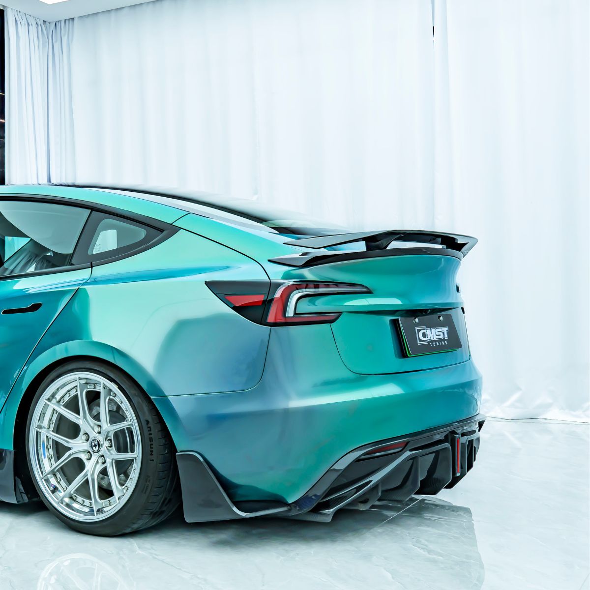 GT-Style Carbon Fiber Rear Spoiler Wing for Model 3 Highland