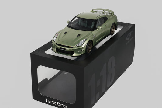 [Preorder] GT Spirit 1:18 NISSAN GT-R (R35) PREMIUM EDITION T-SPEC 2024 GT974