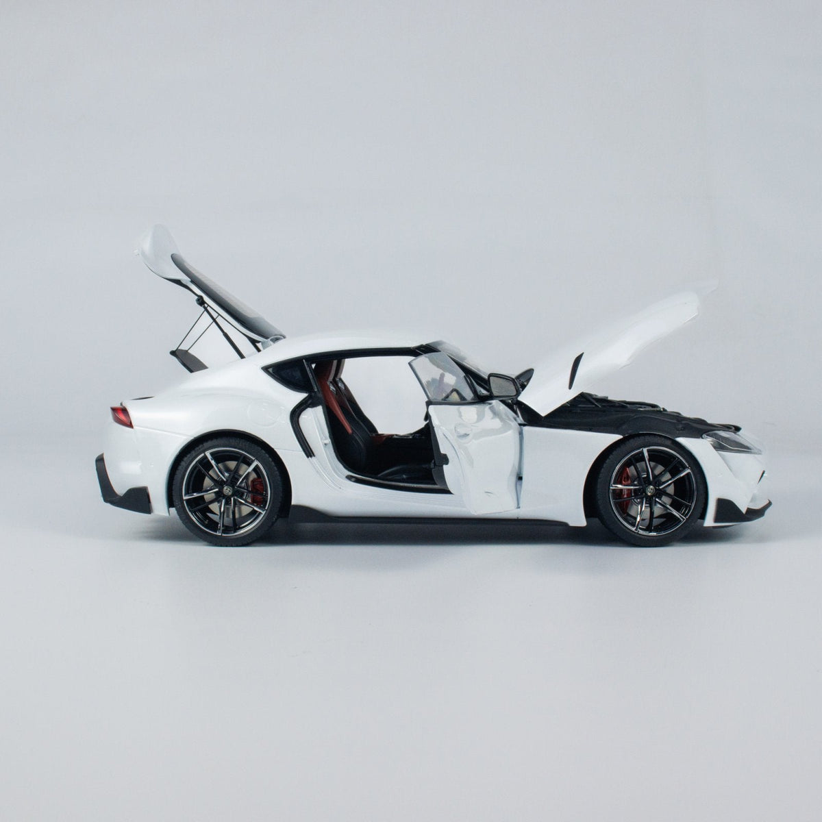 [Preorder] WELL 1:18 Toyota Supra A90 (2 Colors)