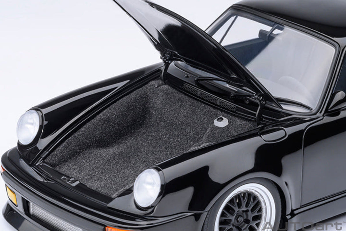 AUTOart 1:18 Porsche 911 Turbo WANGAN Midnight "Blackbird" 78158
