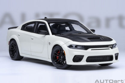 AUTOart 1:18 Dodge Charger SRT Hellcat Redeye jailbreak Knuckle White 71751