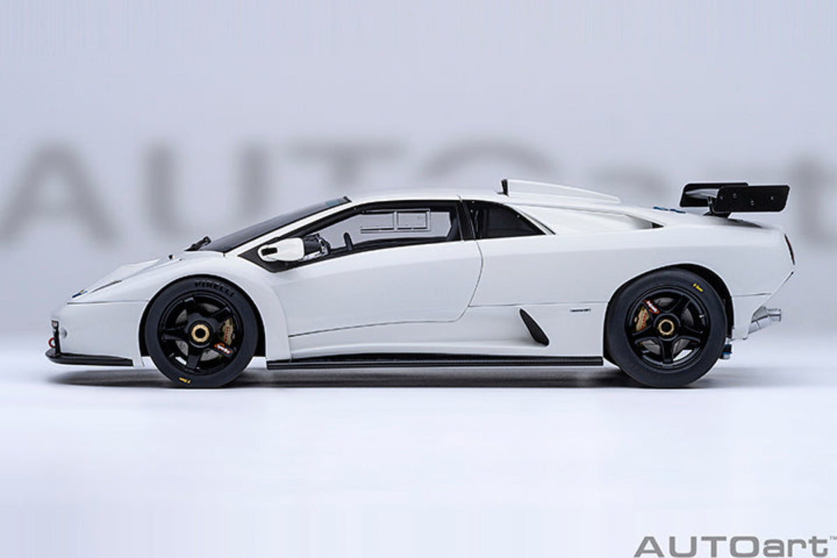 AUTOart 1:18 Lamborghini Diablo GT-R  - Impact White 79136