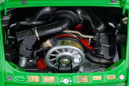 AUTOart 1:18 Porsche 911 Carrera 2.7 RS Viper Green/Black Stripes 78034