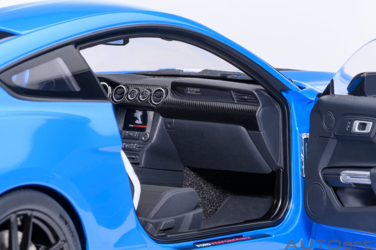 AUTOart 1:18 Ford Mustang Shelby GT500 (Grabber Blue) 73094
