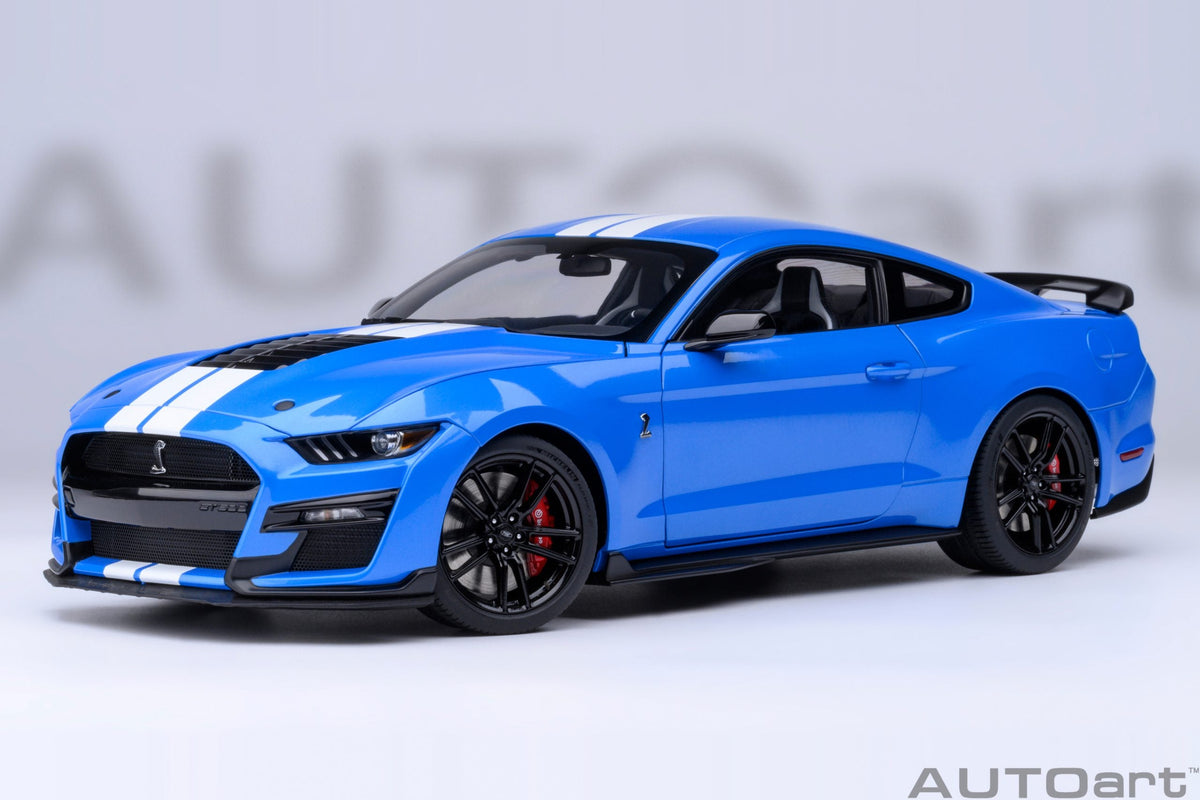 AUTOart 1:18 Ford Mustang Shelby GT500 (Grabber Blue) 73094