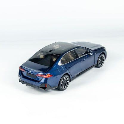 MINICHAMPS 1:18 BMW i5 - 2023 - BLUE METALLIC 110023400