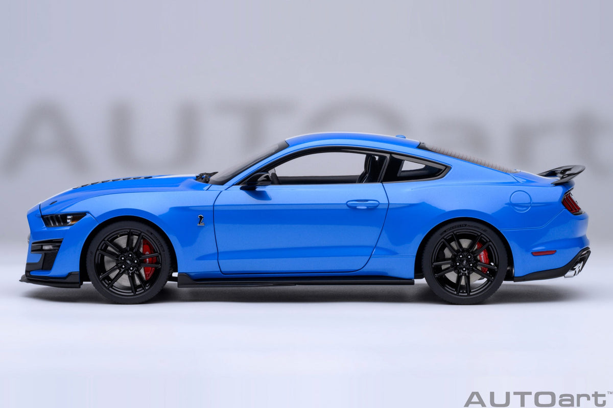 AUTOart 1:18 Ford Mustang Shelby GT500 (Grabber Blue) 73094