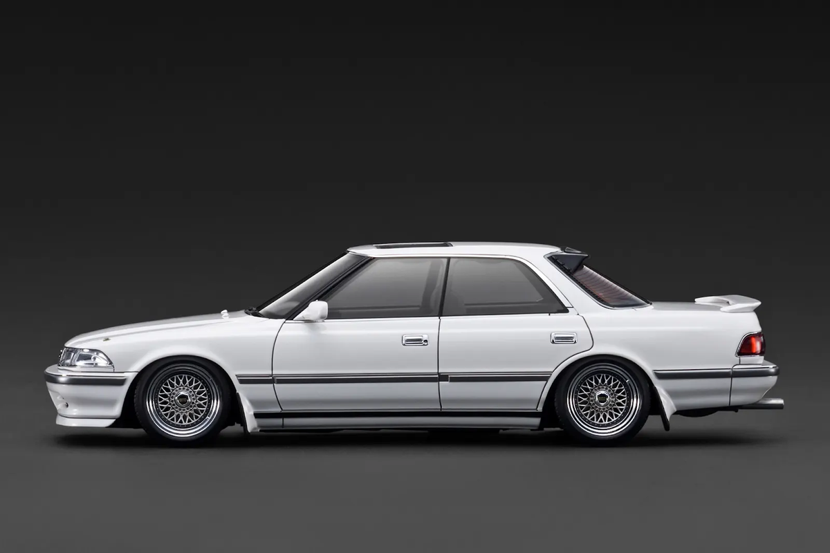 [Preorder] Ignition Model 1:18 TOYOTA MARKⅡ2.5 Grande LIMITED (GX81) White IG3853