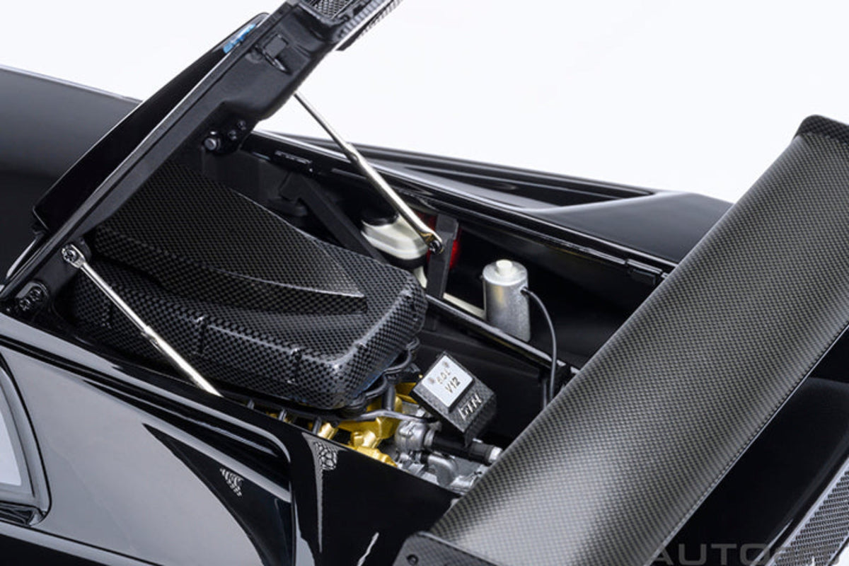 AUTOart 1:18 Lamborghini Diablo GT-R   - Deep Black 79137