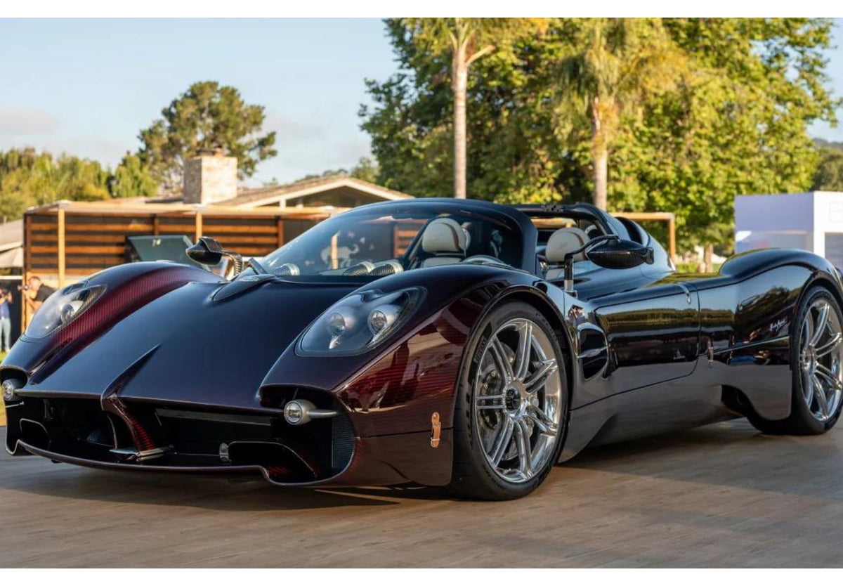 [Preorder] BBR 1:18 Pagani Utopia Roadster Full Carbon Red P18245A