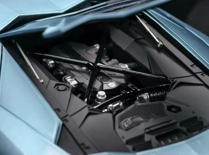 MCM 1:18 Lamborghini Aventador LP700 Fully Open Ice Blue