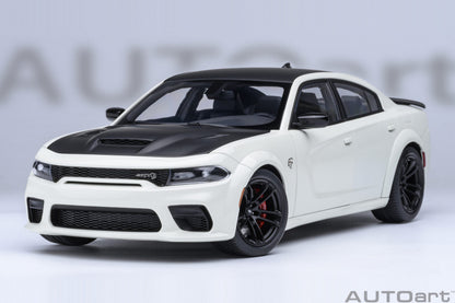 AUTOart 1:18 Dodge Charger SRT Hellcat Redeye jailbreak Knuckle White 71751