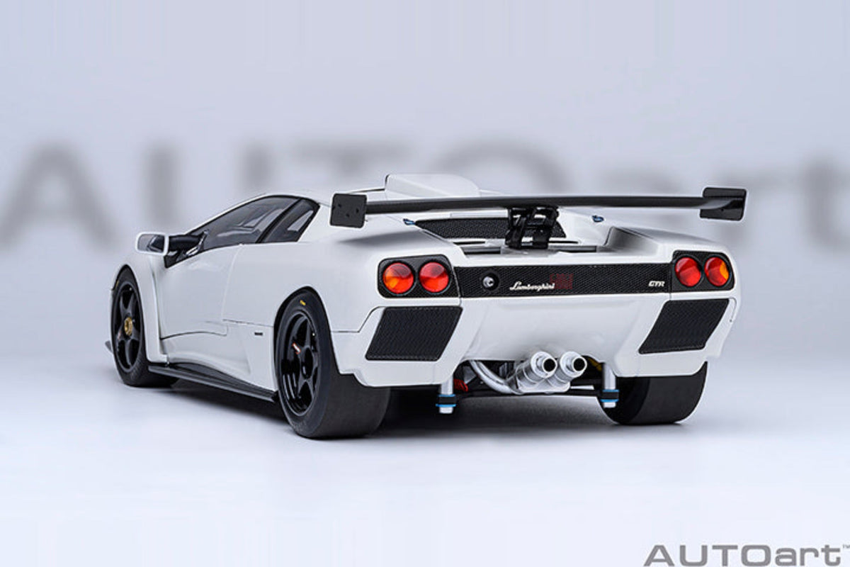 AUTOart 1:18 Lamborghini Diablo GT-R  - Impact White 79136