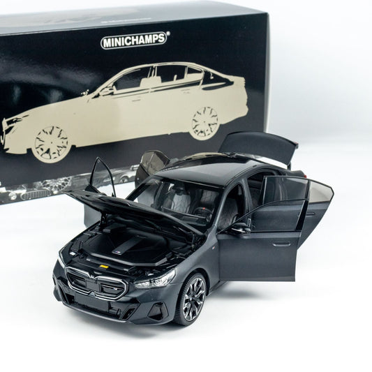 MINICHAMPS 1:18 BMW i5 - 2023 - Gray METALLIC 110023401