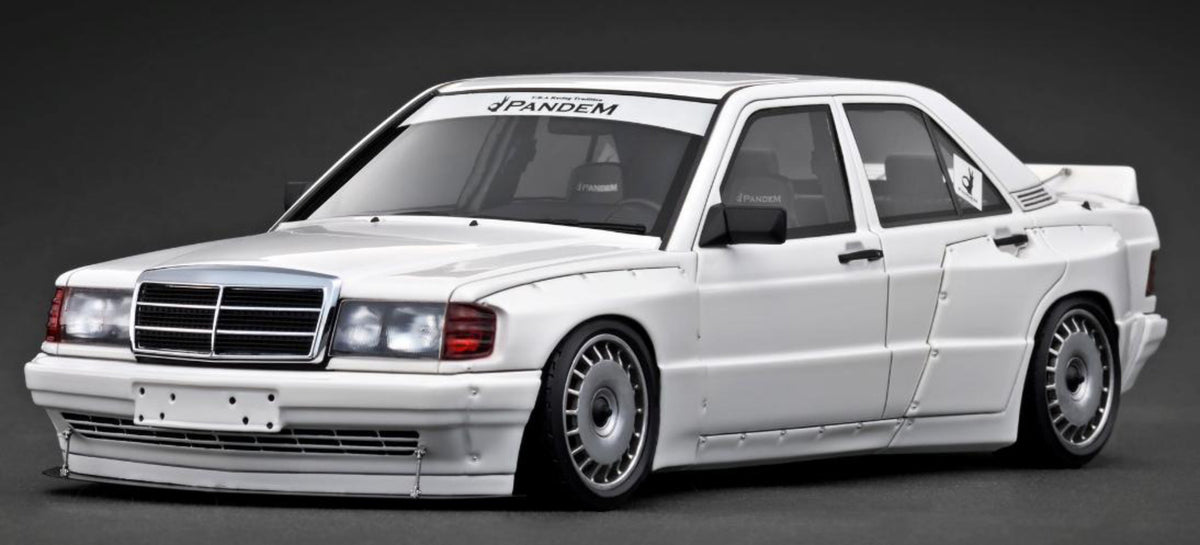 Ignition Model 1:18 PANDEM 190 White IG3774