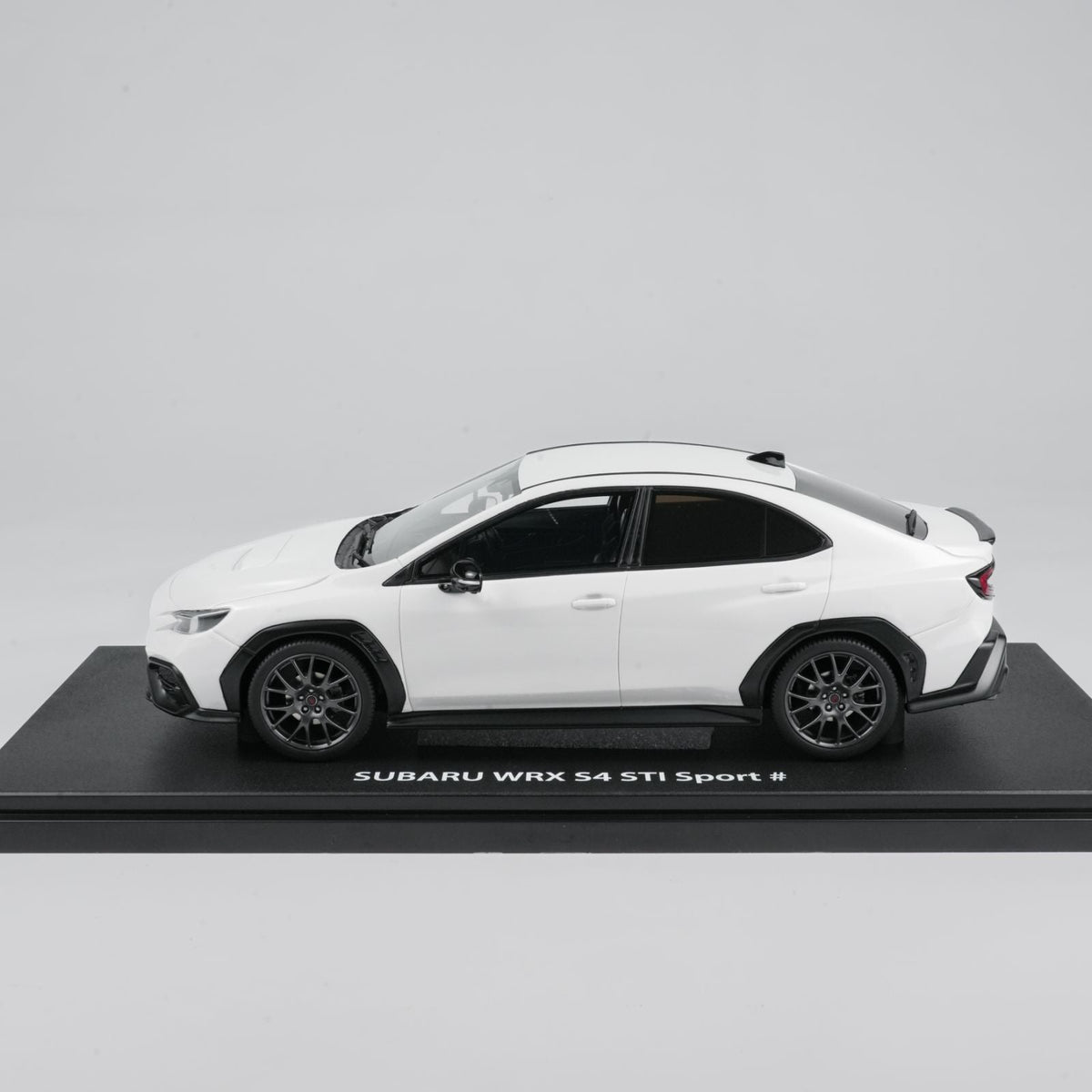 Kyosho 1:18 SUBARU WRX S4 STI SPORT # (White) KSR18063W