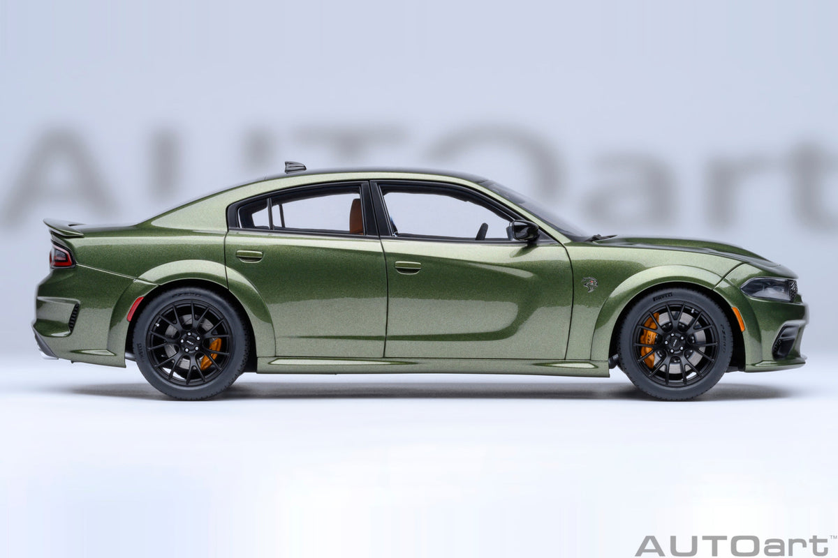 AUTOart 1:18 Dodge Charger SRT Hellcat Redeye jailbreak F8 Green 71752