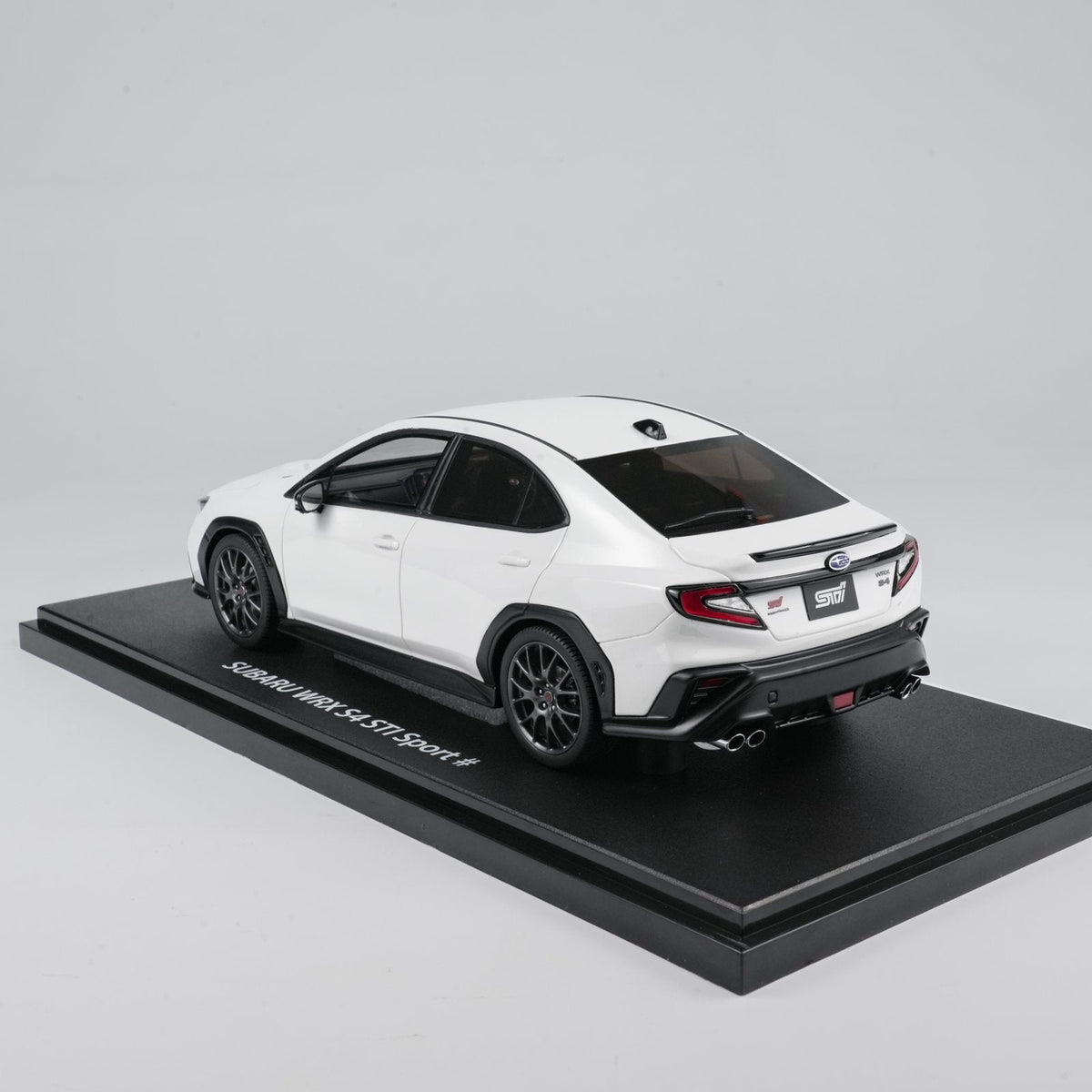 Kyosho 1:18 SUBARU WRX S4 STI SPORT # (White) KSR18063W