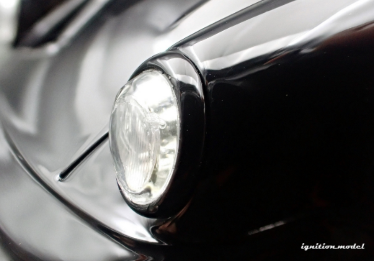 Ignition Model 1:18 Porsche Blackbird (964) Black MIDNIGHT IG3594