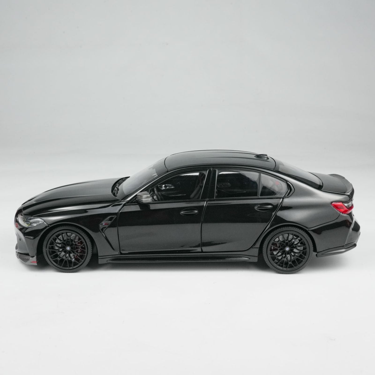 MINICHAMPS 1:18 BMW M3 CS - 2023 - BLACK METALLIC 110023502