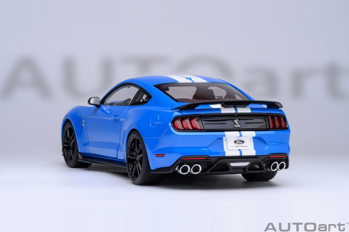 AUTOart 1:18 Ford Mustang Shelby GT500 (Grabber Blue) 73094