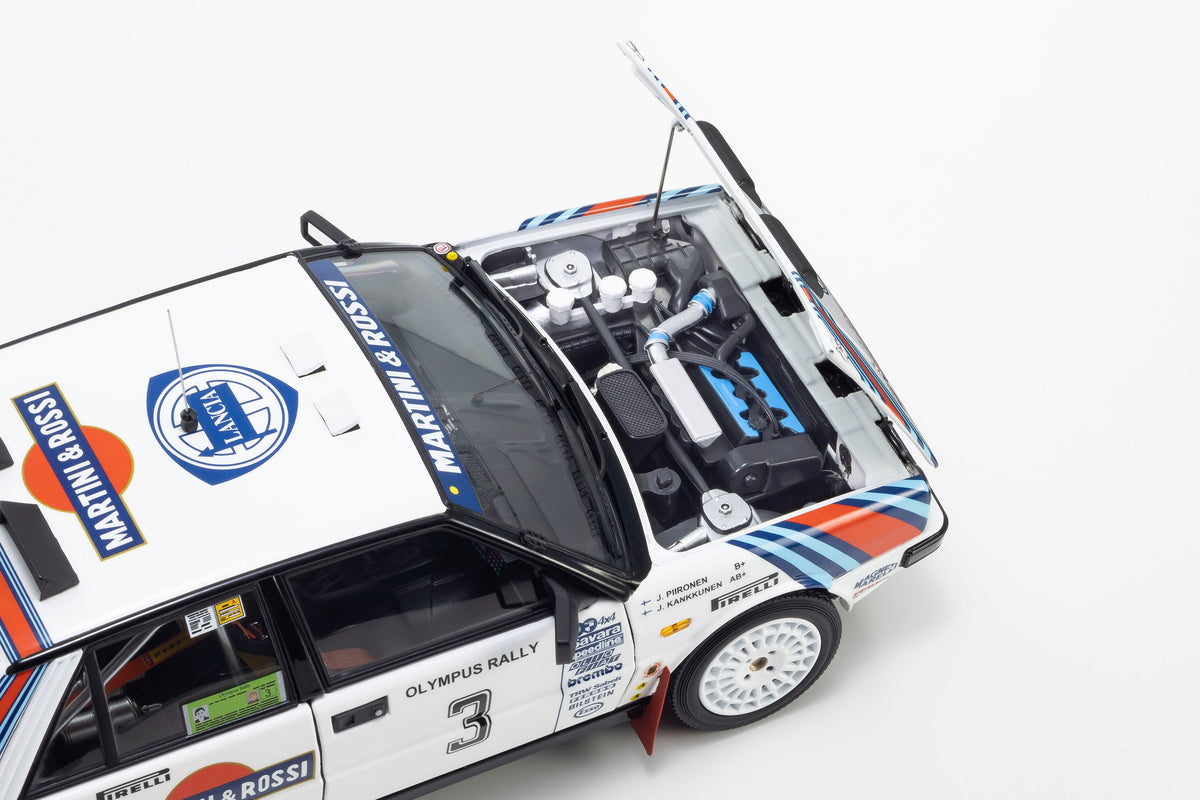 Kyosho 1:18 Lancia Delta HF 4WD 1987 Olympus Rally MARTINI ROSSI Nr. 3 08960E