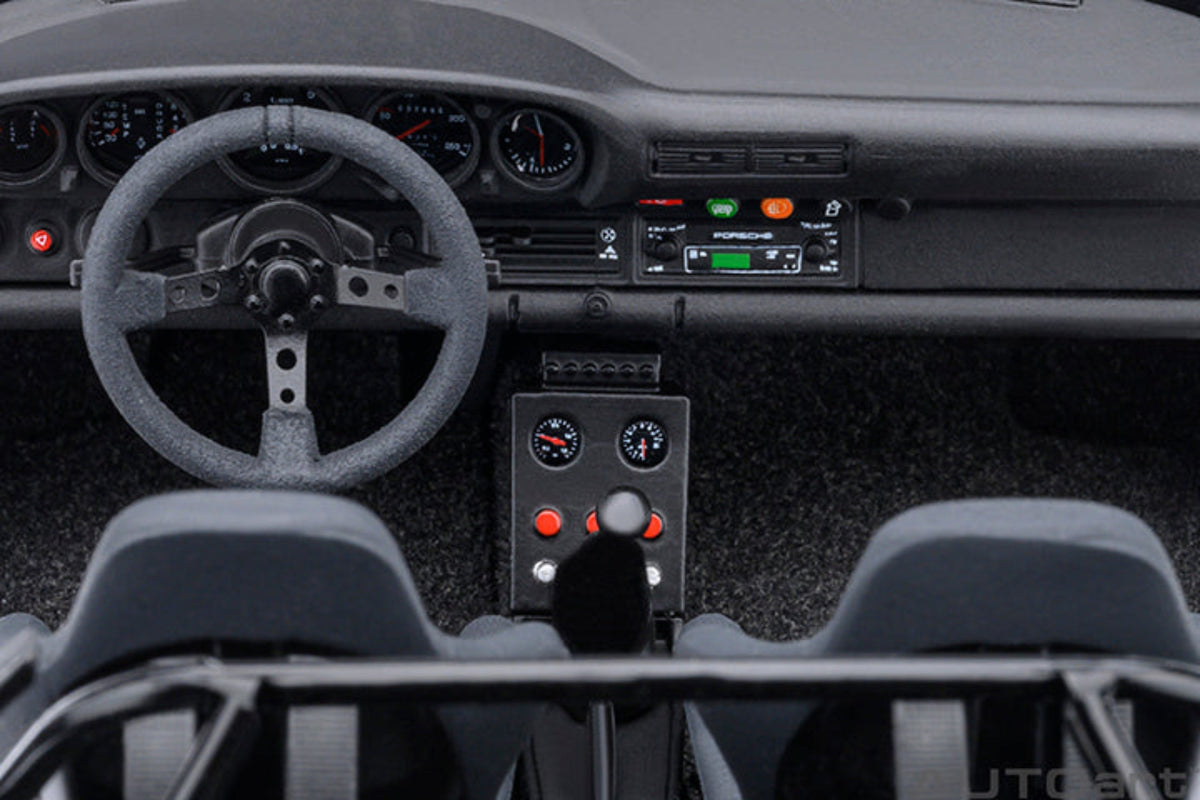 AUTOart 1:18 Porsche 911 Turbo WANGAN Midnight "Blackbird" 78158