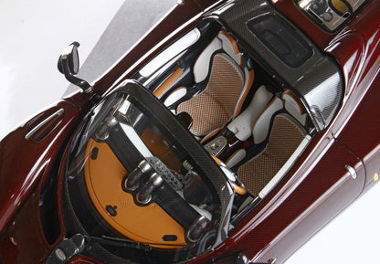 [Preorder] BBR 1:18 Pagani Utopia Roadster Full Carbon Red P18245A